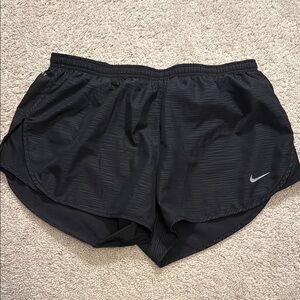 Nike Black Athletic Shorts Lightweight Moisture-Wicking